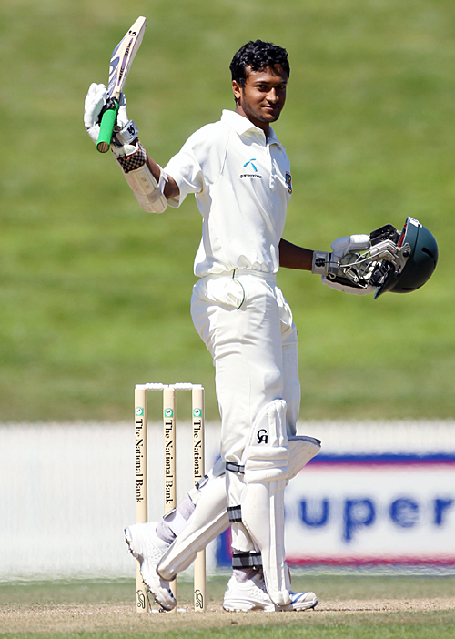 On This Day, 19 Feb 2010: Maiden Test Ton of Explosive Shakib