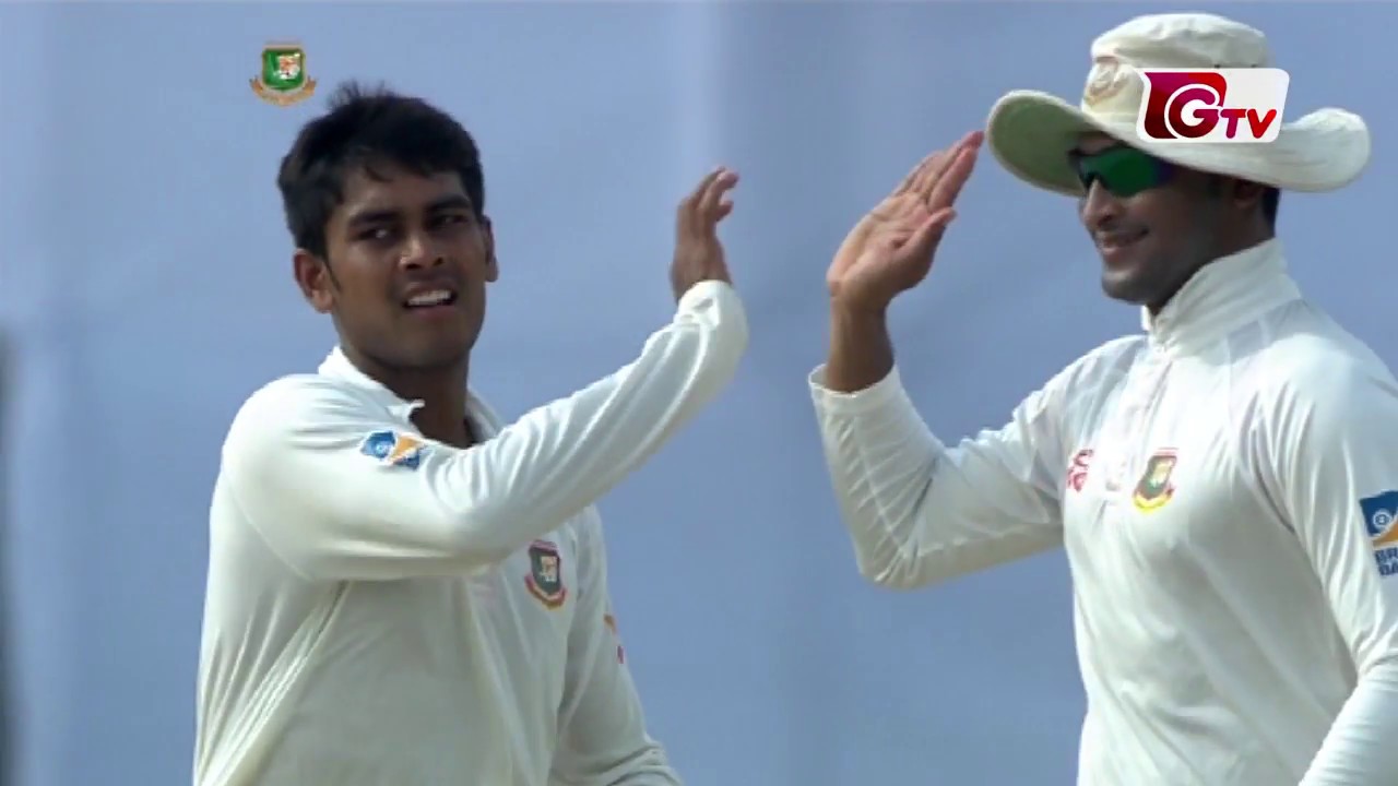[Highlights] Mehidy Hasan Miraz's 3 wickets against Australia in 2nd Test