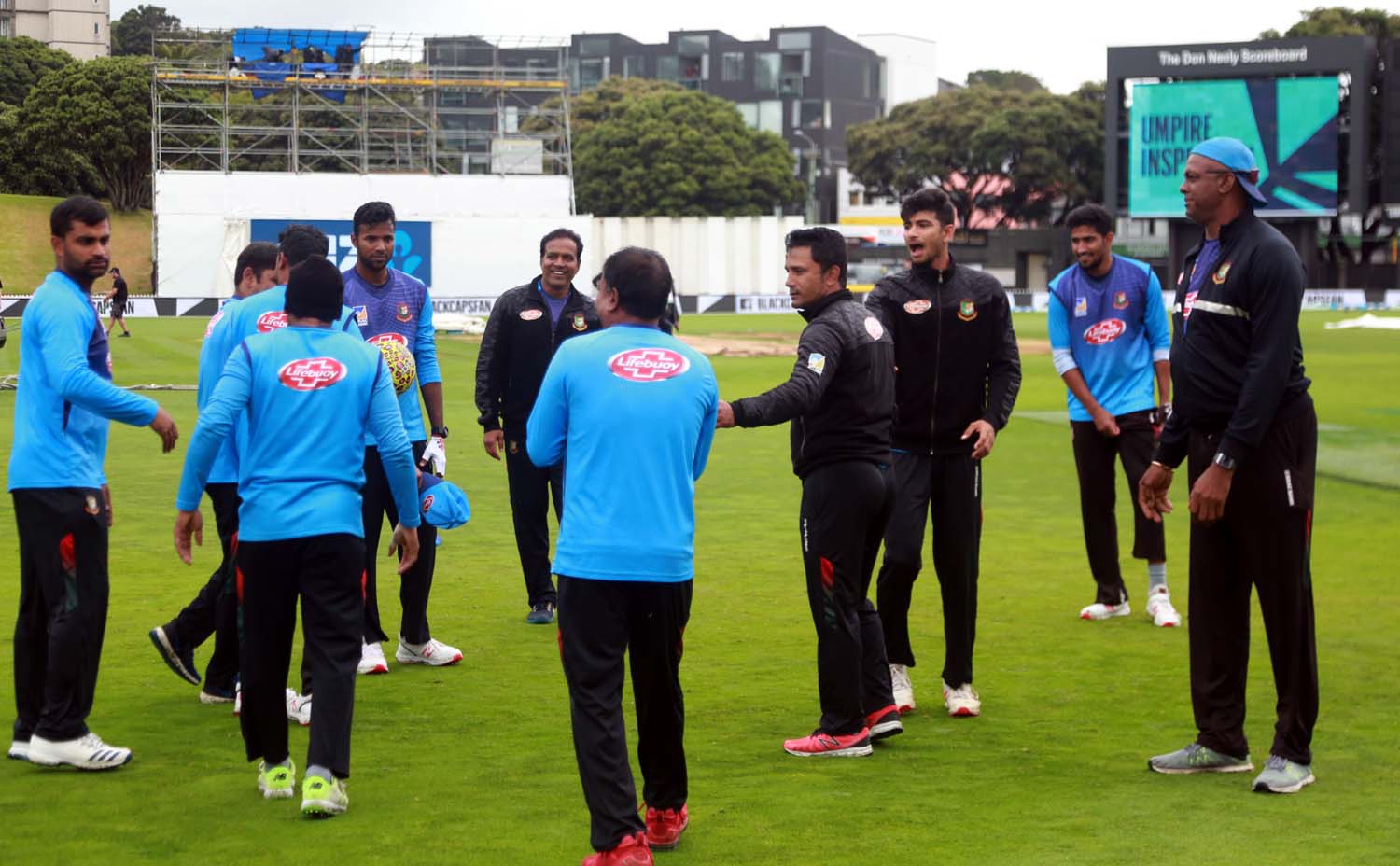 [Photos] : Bangladesh vs New Zealand, Day 2, Second Test